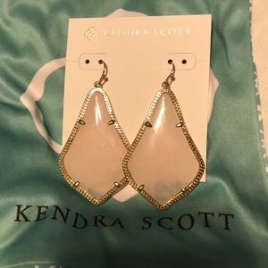 SOLD RETIRED Kendra Scott Rose Quartz Alexandra’s